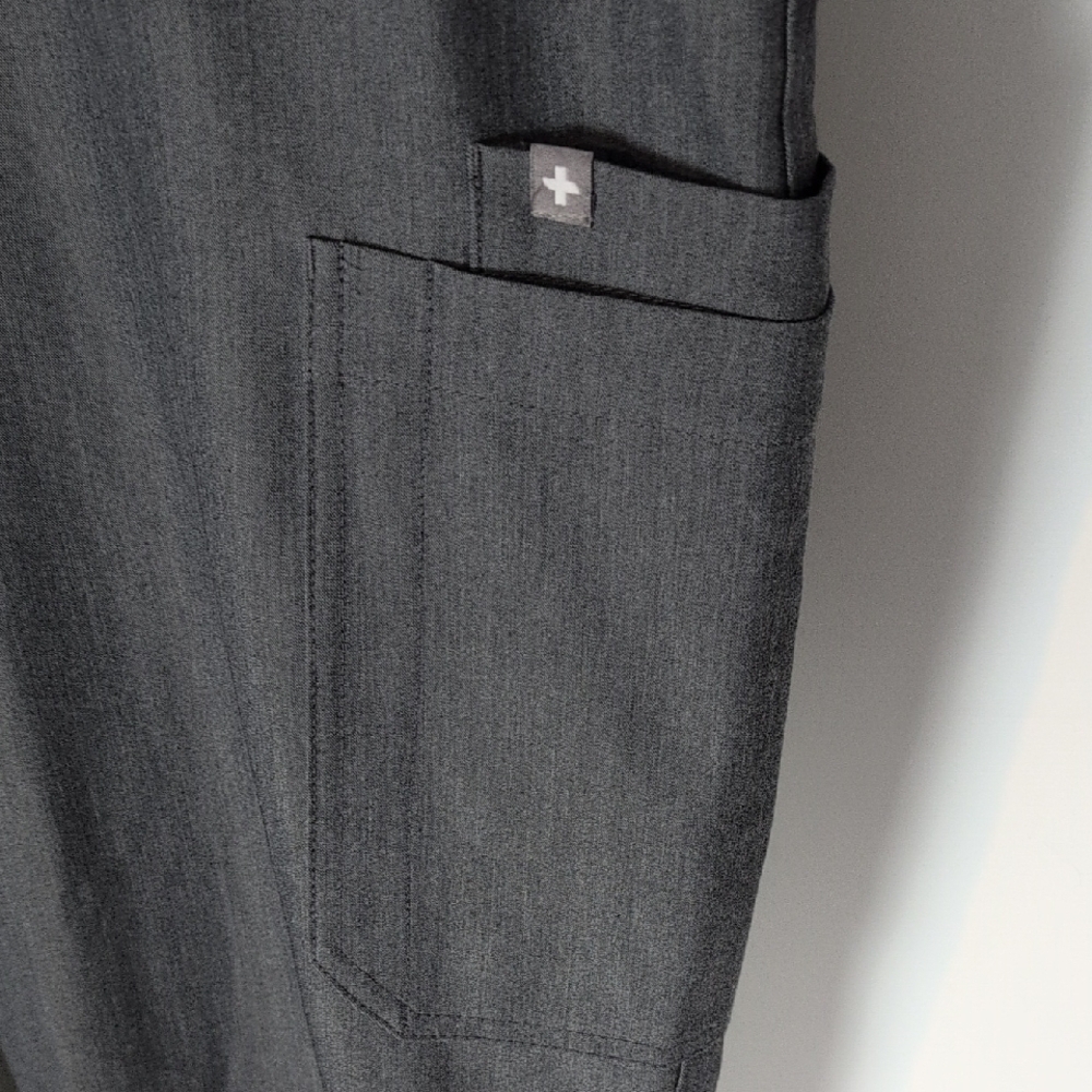 Figs Technical Collection Scrub Pants - Picture 4 of 12